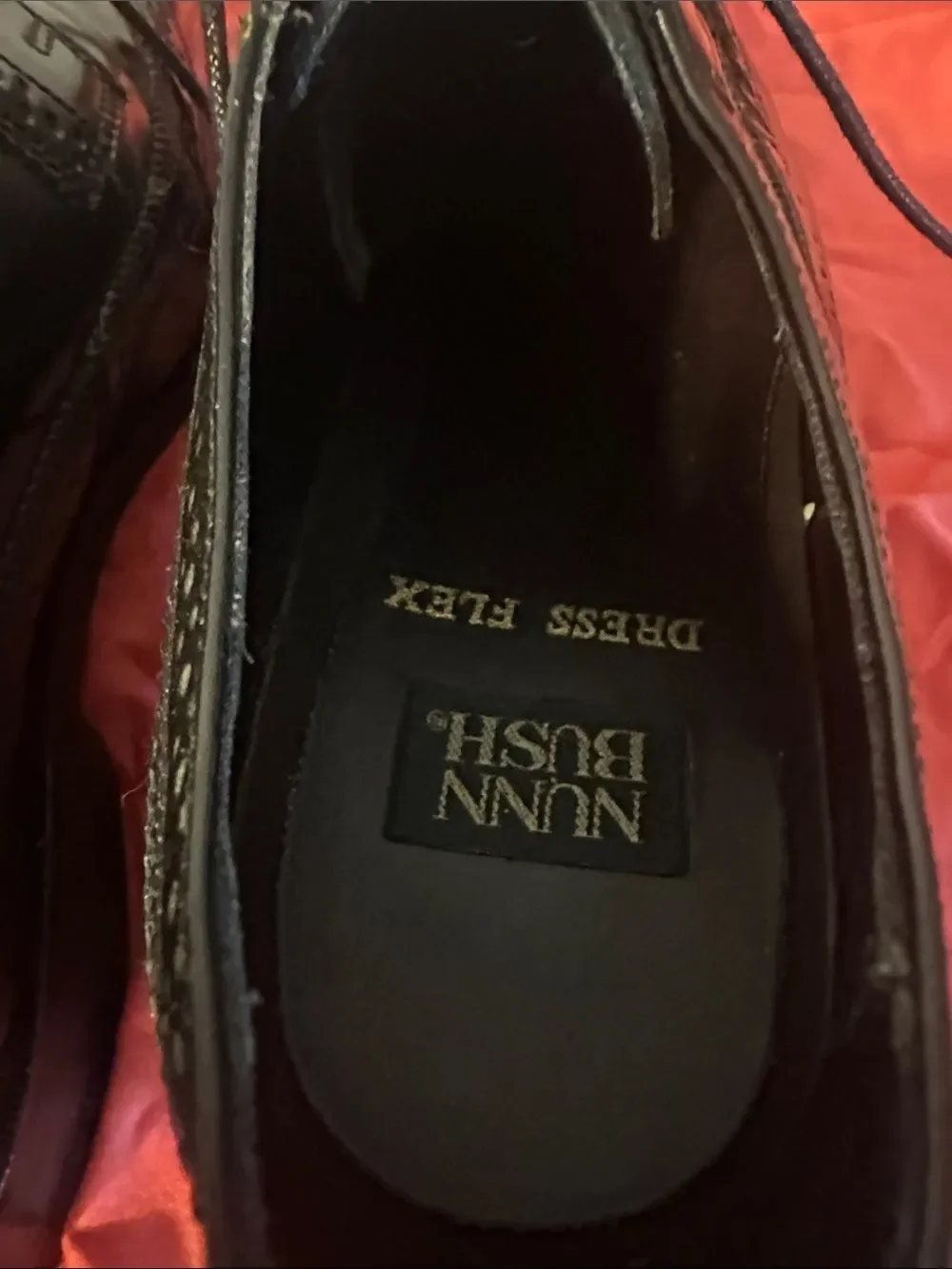 Nunn Bush polished black